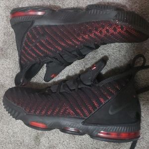 Lebron 16 shoes